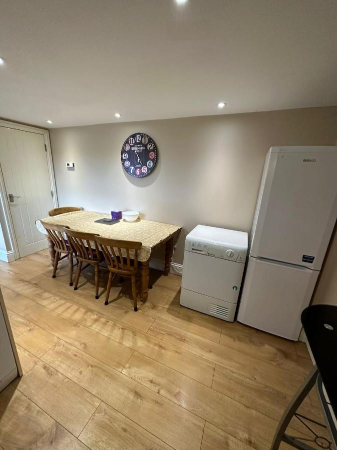 Riverside Apartment In The Centre 보스턴 외부 사진